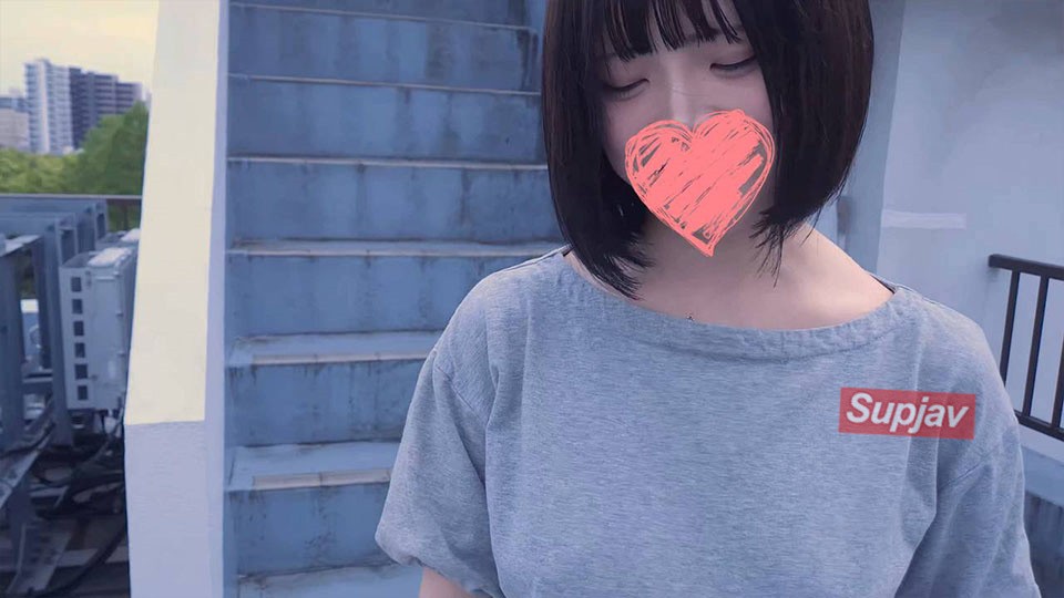 FC2PPV 4676435 [Individual Shooting + Outdoor] A Fluffy Mentally Unstable Woman, 30,000 Yen Blowjob Support On The Rooftop Of The School Building [4k Quality]