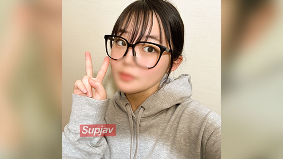 FC2PPV 4883198 990pt Until 5/7!! Bonus Included A Bespectacled 19-year-old College Girl Is Lured By Money Into Filming Herself Having Sex In A School Swimsuit. Her Innocent Body Is Brought To Orgasm Multiple Times, And Even When She Says 